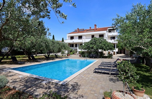 Zrce Apartment | One bedroom apartment with a swimming pool Novalja, Pag (A-213-a)
