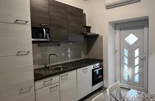 Opuzen Apartment | One bedroom apartment with air-conditioning Opuzen, Neretva Delta - Ušće Neretve (A-25491-a)