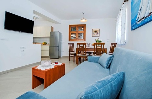 Rovinj Apartment | One bedroom apartment with air-conditioning Rovinj (A-17935-a)