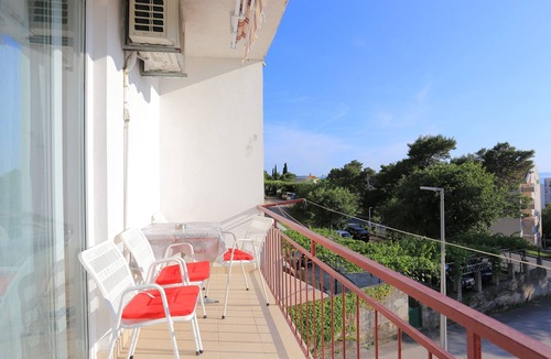 Tucepi Apartment | One bedroom apartment with balcony and sea view Tučepi, Makarska (A-2676-c)