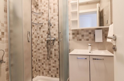 Tucepi Apartment | One bedroom apartment with terrace and sea view Tučepi, Makarska (A-20886-a)