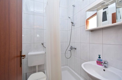 Tucepi Apartment | One bedroom apartment with air-conditioning Tučepi, Makarska (A-20891-a)