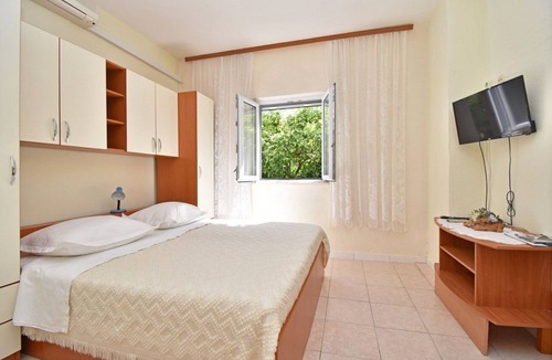 Tucepi Apartment | One bedroom apartment with air-conditioning Tučepi, Makarska (A-20891-a)