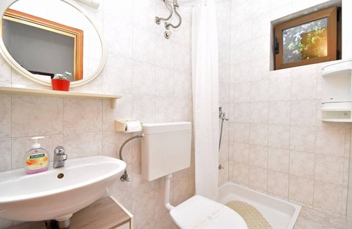 Tucepi Apartment | One bedroom apartment with balcony Tučepi, Makarska (A-20891-b)