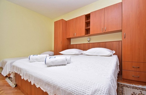 Tucepi Apartment | One bedroom apartment with balcony Tučepi, Makarska (A-20891-b)