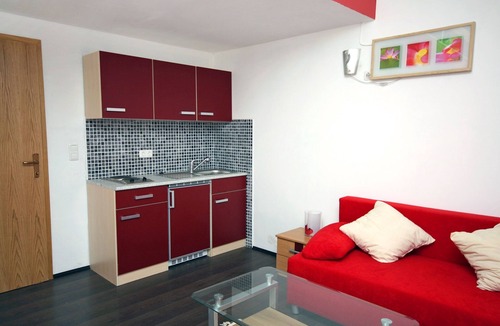 Vinisce Apartment | One bedroom apartment with terrace and sea view Vinišće, Trogir (A-4886-d)
