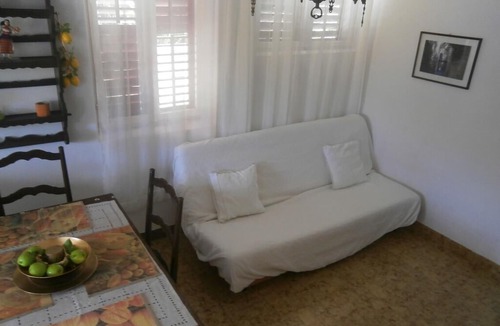 Zrnovo Apartment | One bedroom apartment with terrace and sea view Žrnovska Banja, Korčula (A-11510-a)