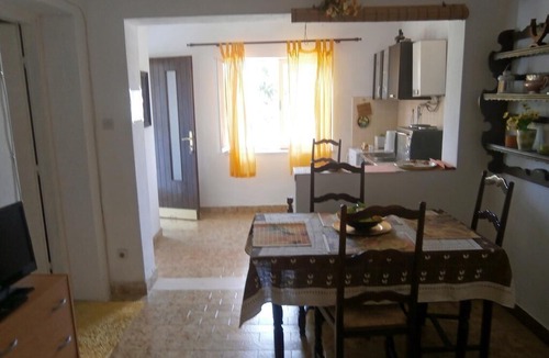 Zrnovo Apartment | One bedroom apartment with terrace and sea view Žrnovska Banja, Korčula (A-11510-a)