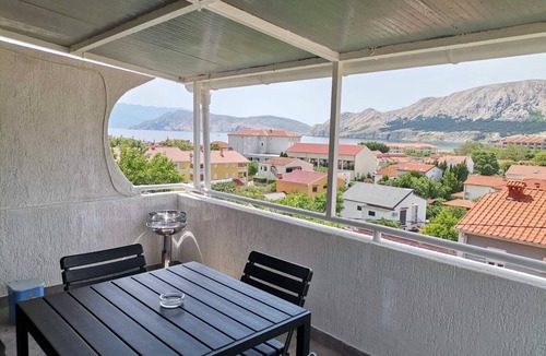 Baska Apartment | One bedroom apartment with balcony and sea view Baška, Krk (A-22600-c)