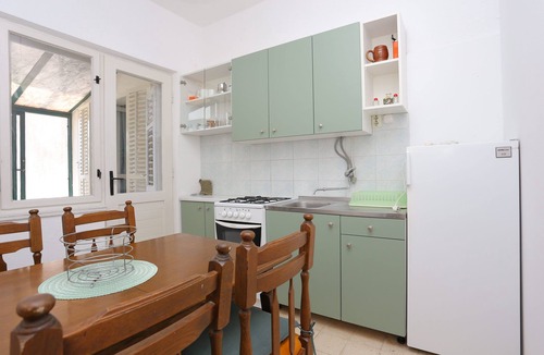 Brela Apartment | One bedroom apartment with terrace and sea view Brela, Makarska (A-20598-c)