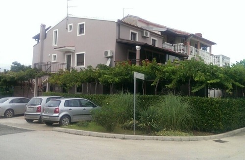 Valbandon Apartment | One bedroom apartment with terrace Fažana (A-7261-c)