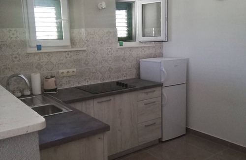 Zavala Apartment | One bedroom apartment with balcony and sea view Zavala, Hvar (A-128-e)