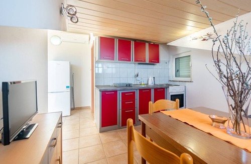 Mandre Apartment | One bedroom apartment with terrace and sea view Mandre, Pag (A-205-c)