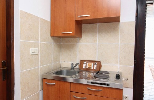 Susica Apartment | One bedroom apartment with terrace and sea view Murter (A-5078-a)
