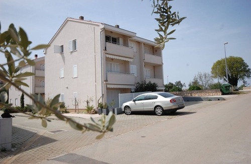 Porat Apartment | One bedroom apartment with balcony and sea view Porat, Krk (A-22268-a)