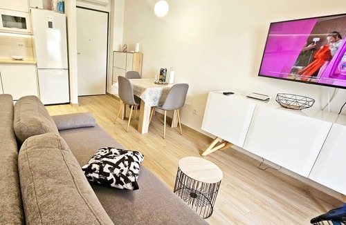 Solin Apartment | One Bedroom Apartment with Private Garden