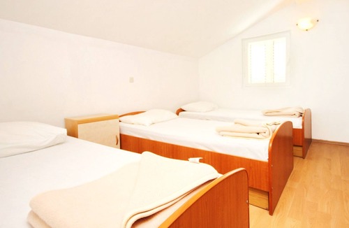 Trpanj Apartment | One bedroom apartment with air-conditioning Trpanj, Pelješac (A-3162-k)