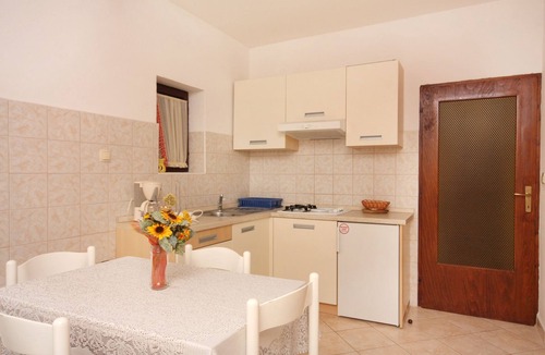 Vrbnik Apartment | One bedroom apartment with terrace Vrbnik, Krk (A-5301-b)