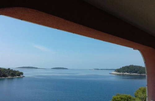 Blato Apartment | One bedroom apartment with terrace and sea view Karbuni, Korčula (A-13217-b)