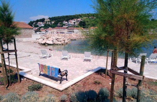 Island Hvar Apartment | One bedroom apartment with terrace Jelsa, Hvar (A-8803-b)