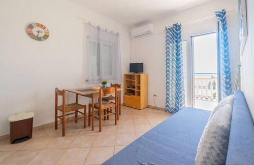 Mandre Apartment | One bedroom apartment with terrace and sea view Mandre, Pag (A-205-a)