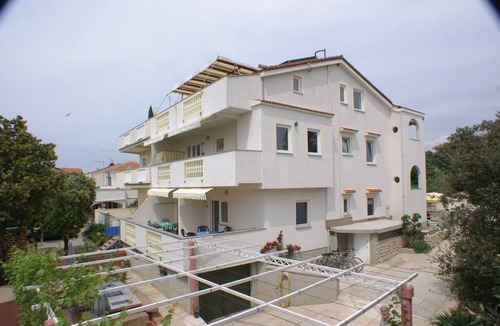 Mandre Apartment | One bedroom apartment with terrace Mandre, Pag (A-4098-d)