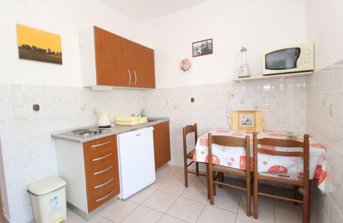 Mandre Apartment | One bedroom apartment with balcony Mandre, Pag (A-6309-c)