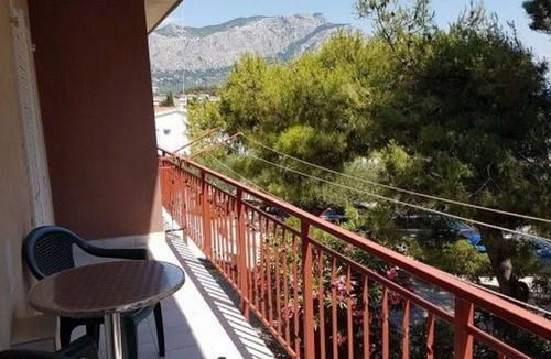 Duce Apartment | One bedroom apartment with terrace and sea view Duće, Omiš (A-23810-a)