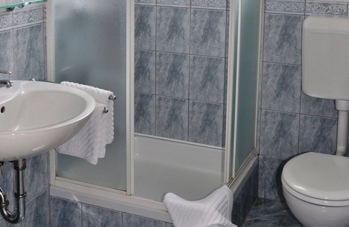Selce Apartment | One bedroom apartment with balcony and sea view Selce, Crikvenica (A-11527-a)