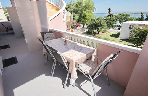 Tkon Apartment | One bedroom apartment with terrace and sea view Tkon, Pašman (A-8414-a)