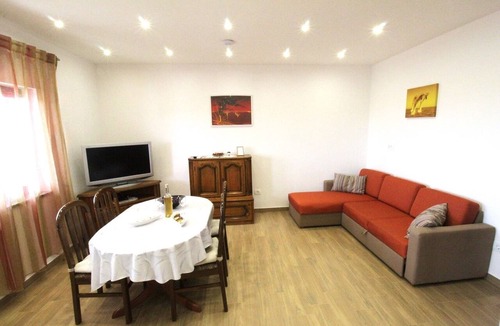 Seget Apartment | One bedroom apartment with balcony and sea view Rožac, Umag (A-27252-b)