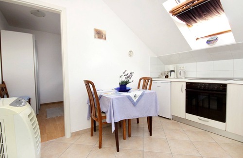 Zavalatica Apartment | One bedroom apartment with terrace and sea view Zavalatica, Korčula (A-9280-a)