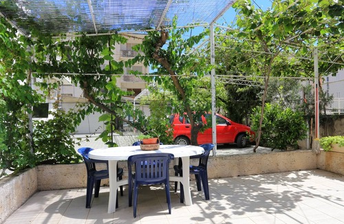 Omis Apartment | One bedroom apartment with terrace Omiš (A-2738-d)