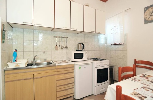 Stanici Apartment | One bedroom apartment with terrace and sea view Stanići, Omiš (A-12723-b)