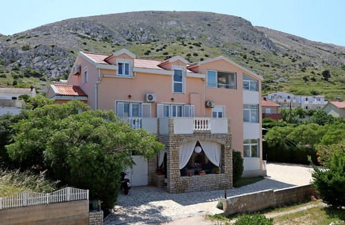 Pag Apartment | One bedroom apartment with a swimming pool Pag (A-6412-b)