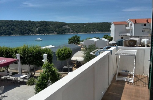 Kampor Apartment | One bedroom apartment with balcony and sea view Kampor, Rab (A-12773-d)