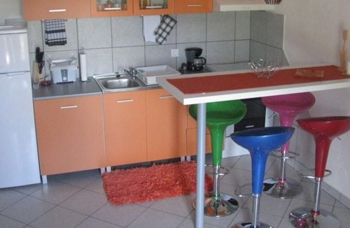 Supetarska Draga Apartment | One bedroom apartment with balcony Supetarska Draga - Donja, Rab (A-15602-b)