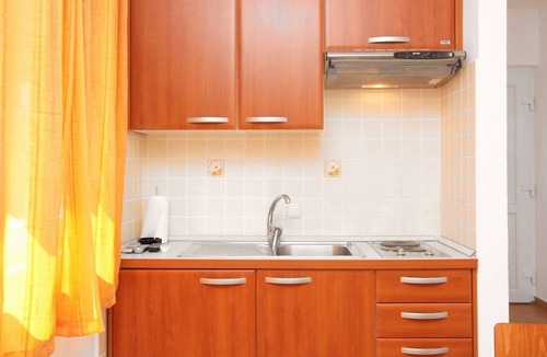 Tkon Apartment | One bedroom apartment with terrace and sea view Tkon (Pašman) (A-6215-d)