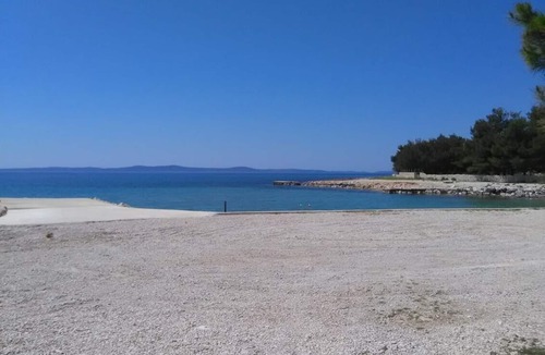 Vir Apartment | One bedroom apartment with terrace and sea view Vir - Torovi - Vir - Pedinka, Vir (A-294-f)