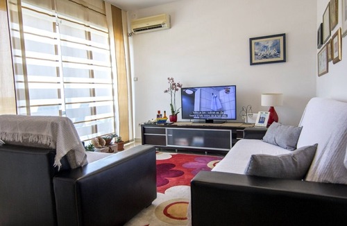 Vis Apartment | One bedroom apartment with terrace and sea view Vis (A-8945-a)