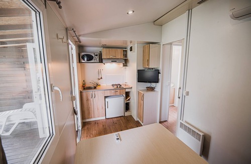 Terme Catez House | One Bedroom Mobile Home with Lake View (owner 5)