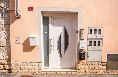 Koper Apartment | Ota Studio In The Heart Of The Old Town, Koper, Slovenia