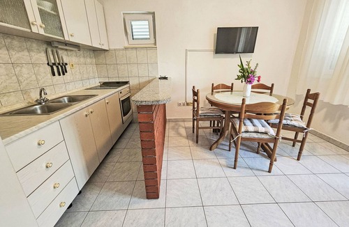 Vinisce Apartment | Pažanin by Interhome