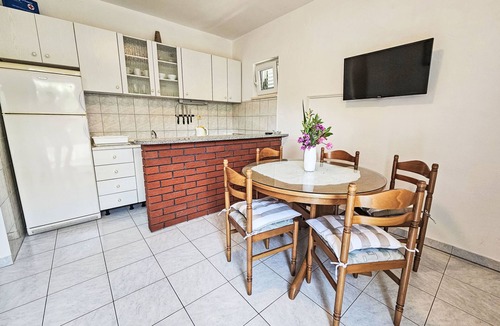Vinisce Apartment | Pažanin by Interhome