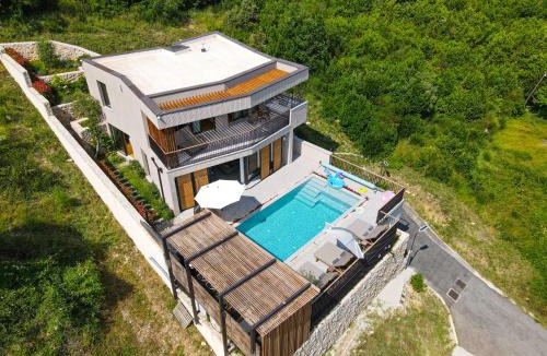 Rozat Villa | Palazzo Vimbula - Five Star Luxury Villa