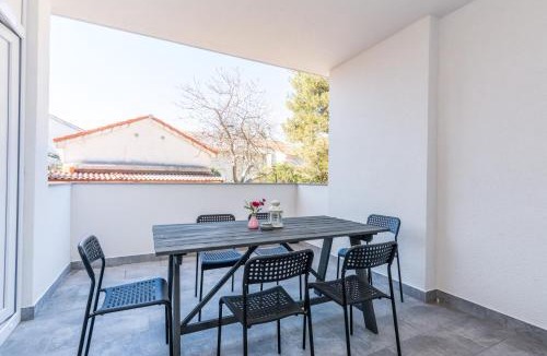 Zrce Apartment | Pasko 4 modern furnished ap for 7