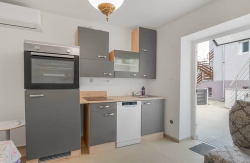 Draga Bascanska House | Peaceful Holiday Home Near Baška