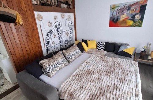 Zaton Apartment | Peaceful retreat beach