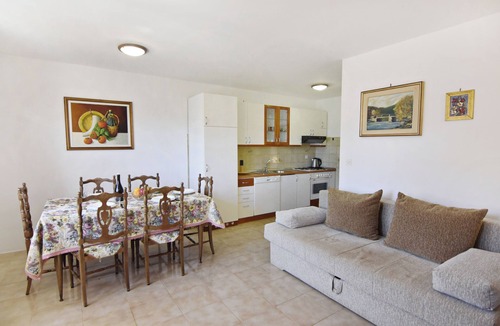 Basanija Apartment | Peaceful stay with bbq and parking