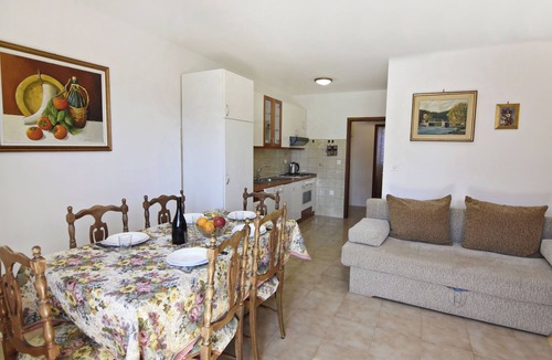 Basanija Apartment | Peaceful stay with bbq and parking